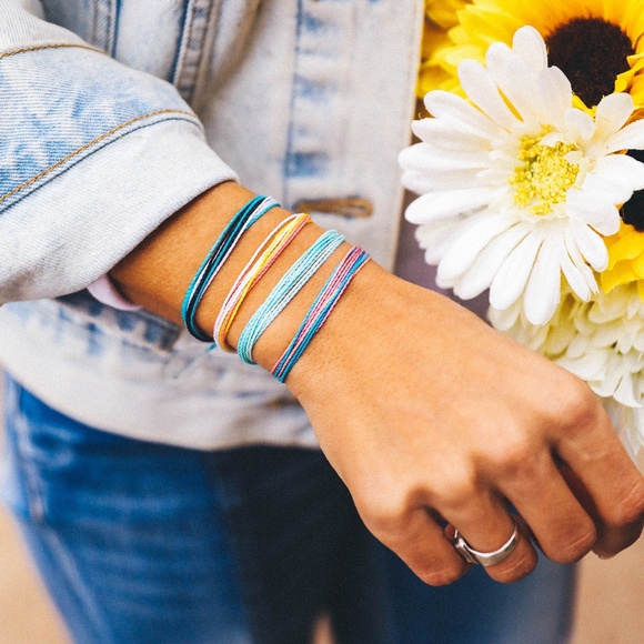 Pura Vida Bracelets Discount Code - Picture 4 of 6